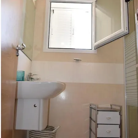 Apartamento Casa Independiente En Escullos
