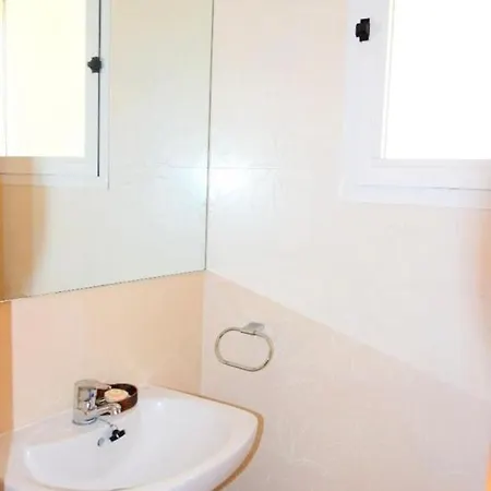 Apartment Casa Independiente En Escullos *